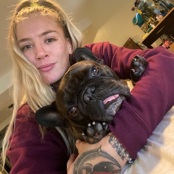 Meet your Posher, Megan - Picture 5 of 5